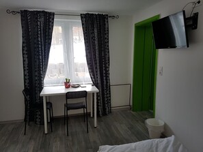 Double or Twin Room | Free WiFi