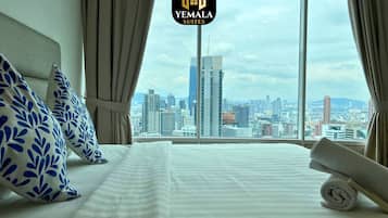 Economy Apartment, 1 Bedroom, City View, Tower | 2 bilik tidur, peralatan tempat tidur premium