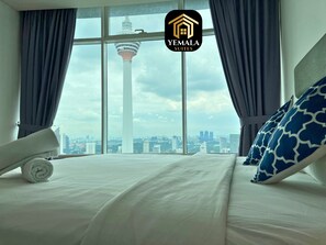 Suite ejecutiva, 2 habitaciones | Ropa de cama de alta calidad y mobiliario individual