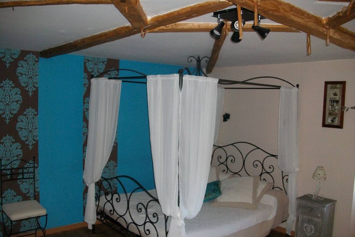 Individually decorated, individually furnished, iron/ironing board