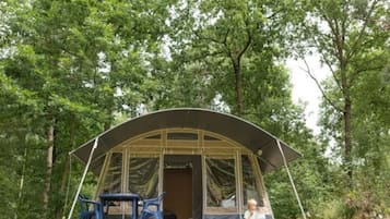 Comfort Tent | 3 bedrooms, individually decorated, individually furnished