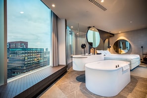 Suite, 1 King Bed, Hot Tub | In-room safe, blackout curtains, iron/ironing board, free WiFi - Van der Valk Hotel Amsterdam Zuidas (Amsterdam)