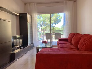 TV - S25 beautiful apartment + pool. near the beach (Salou)