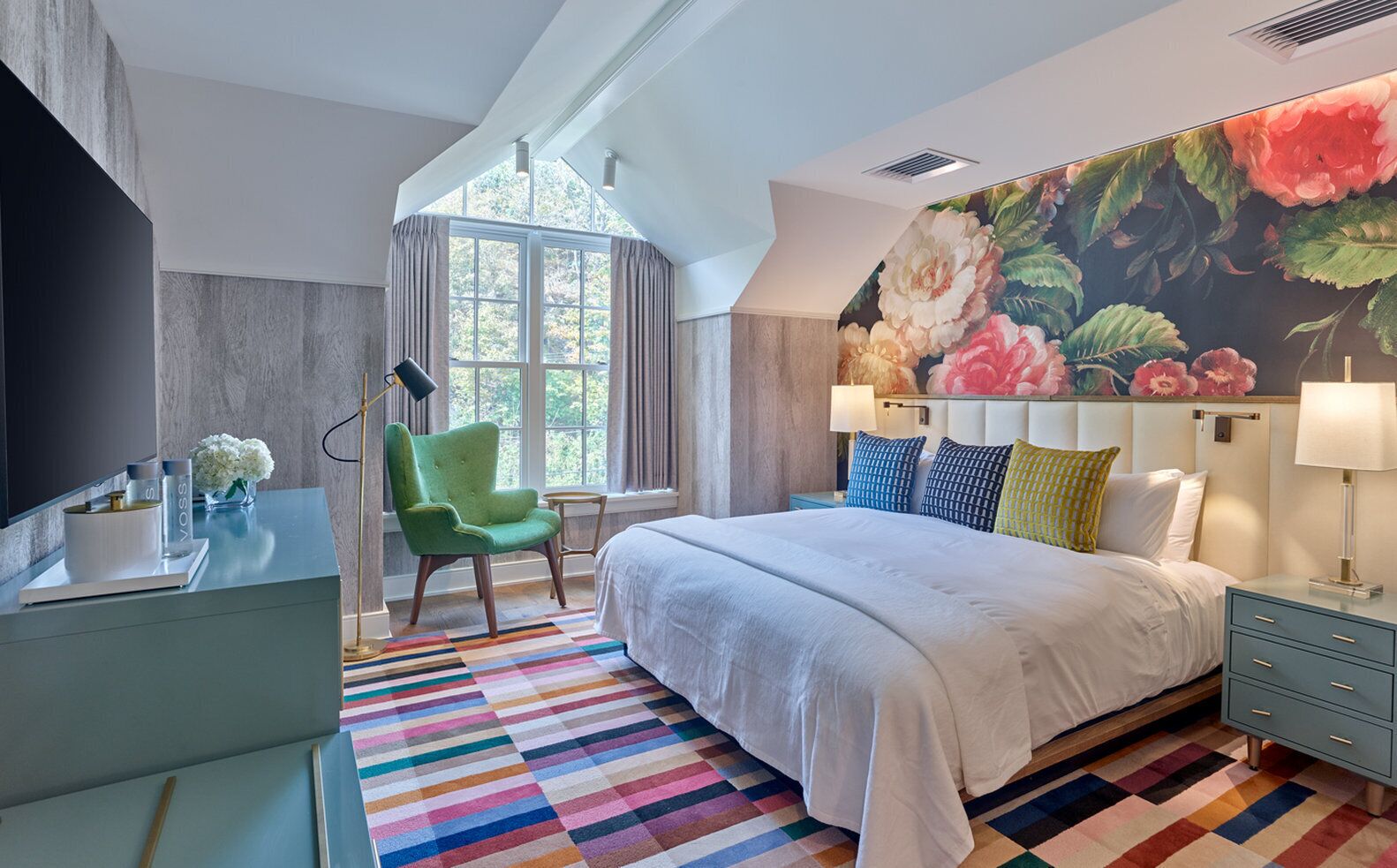 standard single room | 1 bedroom, in-room safe, desk, laptop workspace