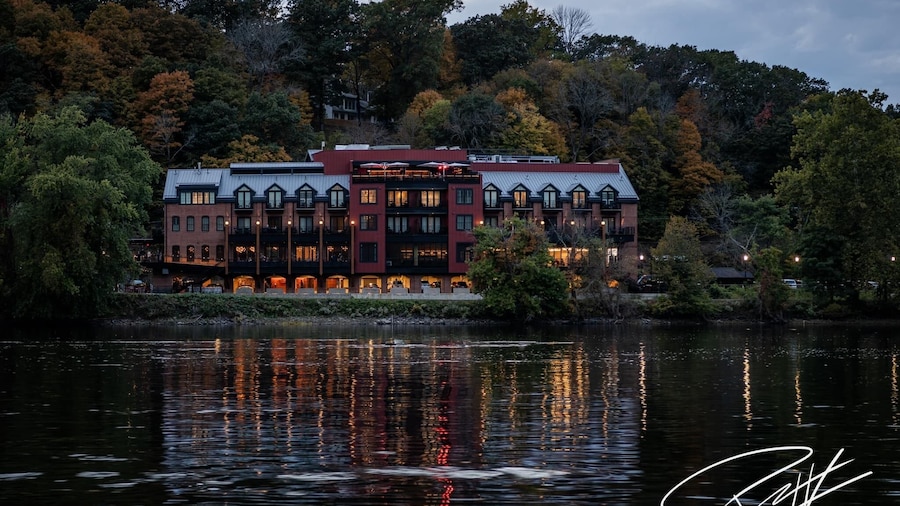 River House at Odette's