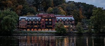 River House at Odette's