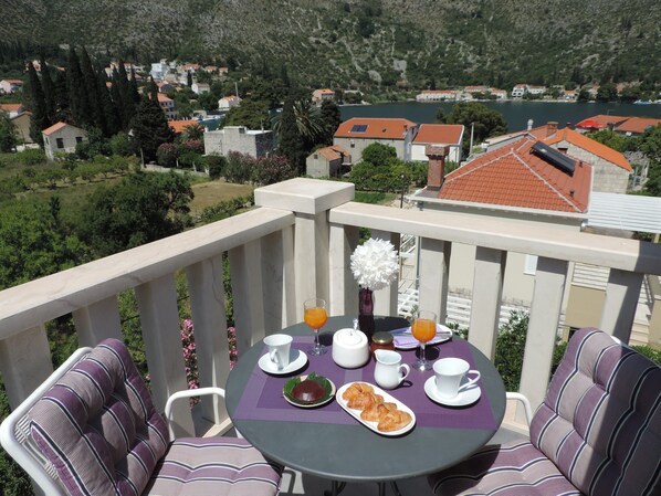 Apartment (Comfort One Bedroom Apartment) | Balcony - Apartments Vodnica (Dubrovnik)