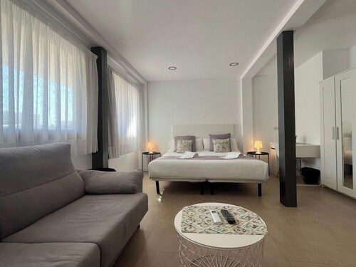 Bet Apartments - City Suites Reig.
