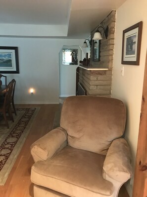 Smart TV, fireplace, video games, Netflix