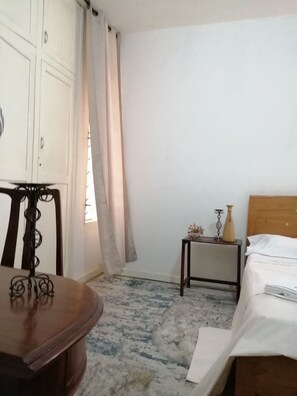 Frette Italian sheets, premium bedding, down comforters - kway Aparthotels (Tema)