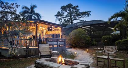 Private Hideaway, Pool, Epic Tiki Bar and close to USSSA!
