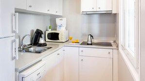 Comfort Bungalow | Private kitchen - Camping Bella Terra (Blanes)