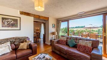 Ferienhaus, 3 Schlafzimmer (Cart) | Wohnbereich | Flachbildfernseher, DVD-Player