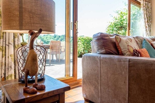 Cottage, 3 Bedrooms (Cart) | Living room | Flat-screen TV, DVD player