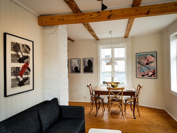 Apartment, 1 Bedroom (An Artistic Experience) | Living area | Smart TV