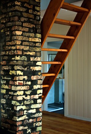 Apartment, 1 Schlafzimmer (The Artist's Enchantment) | 1 Schlafzimmer, individuell dekoriert, individuell eingerichtet