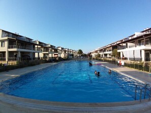 Seasonal outdoor pool - ROZA VİLLAS (Kusadasi)