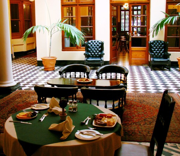 Daily English breakfast (ZAR 120 per person)