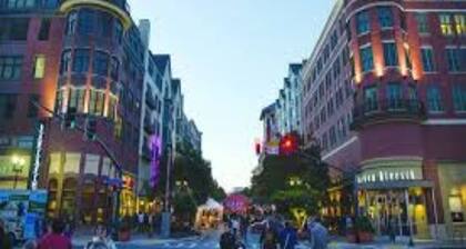 Kaunis kätevästi sijaitseva rivitalo