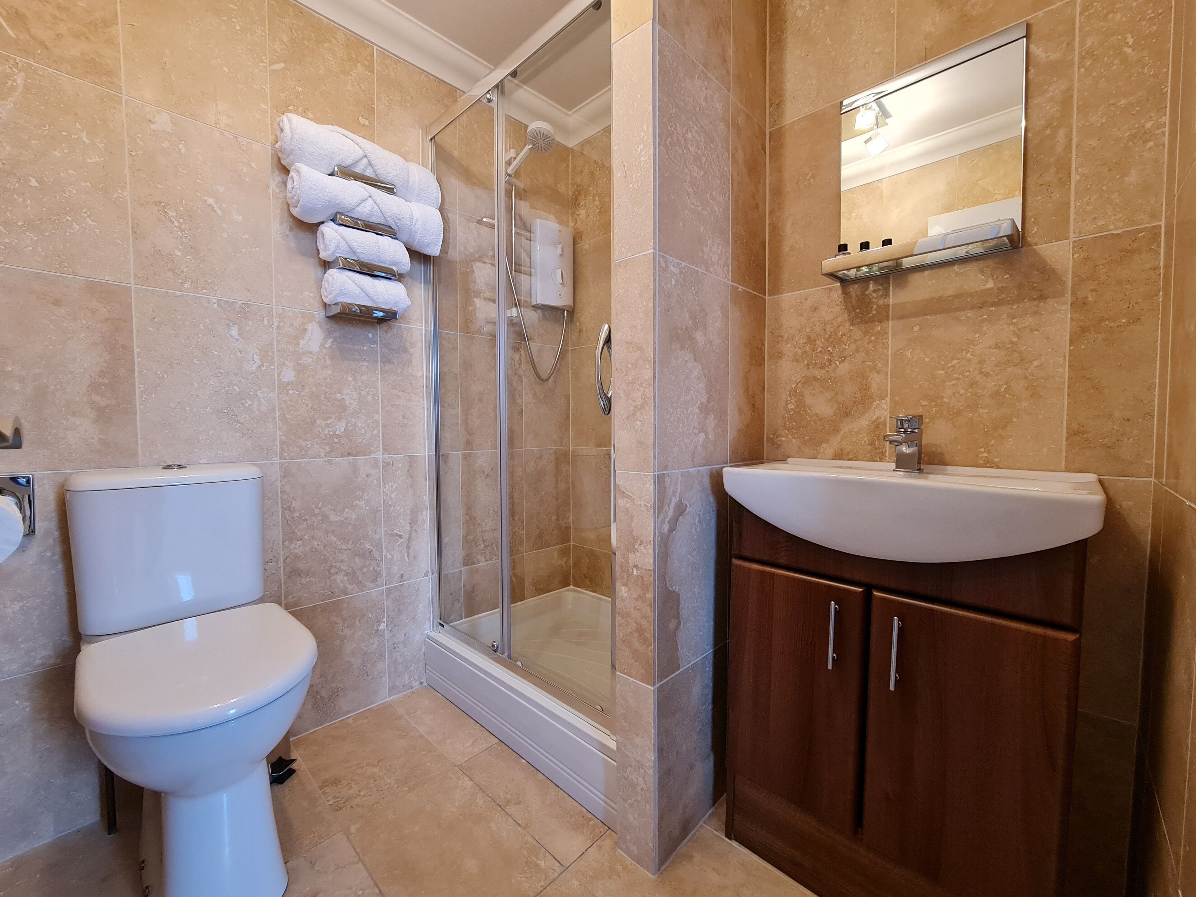 superior double room | bathroom | shower, free toiletries, hair dryer, towels