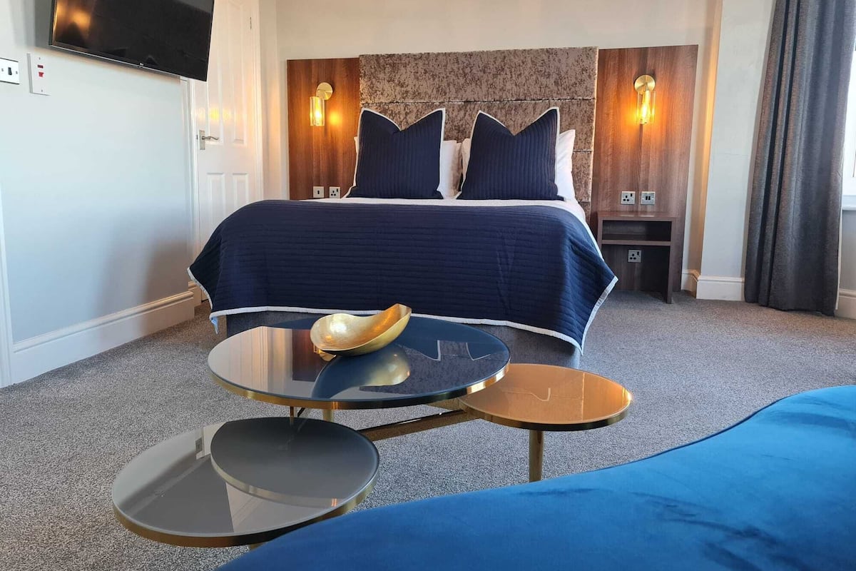 Junior-Suite, Meerblick | 1 Schlafzimmer, individuell dekoriert, individuell eingerichtet