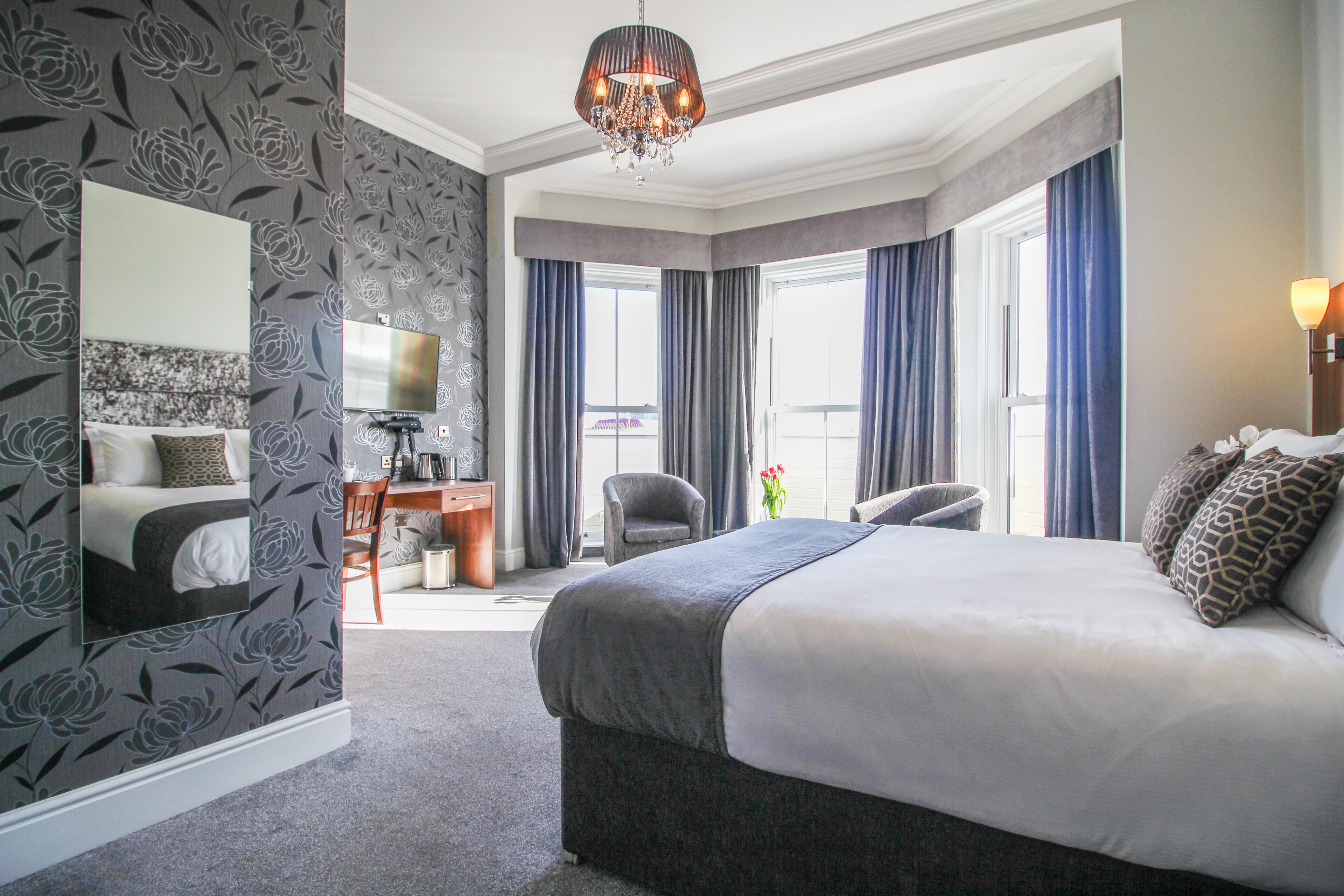 superior double room | individually decorated, individually furnished, desk, laptop workspace