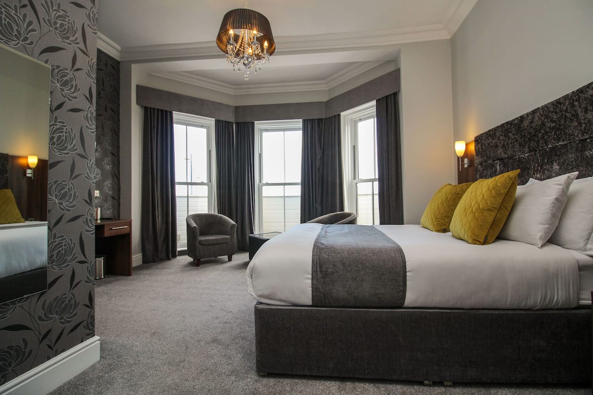 superior double room | individually decorated, individually furnished, desk, laptop workspace