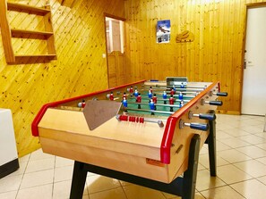 Spielezimmer