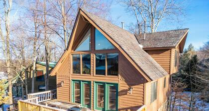 5 makuuhuonetta! Nukkuu mukavasti 5 paria! Lemmikkieläinystävällinen, poreallas! Nukkuu 10!