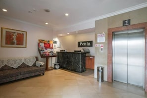 Lobby - Penta Hotel (Singapore)