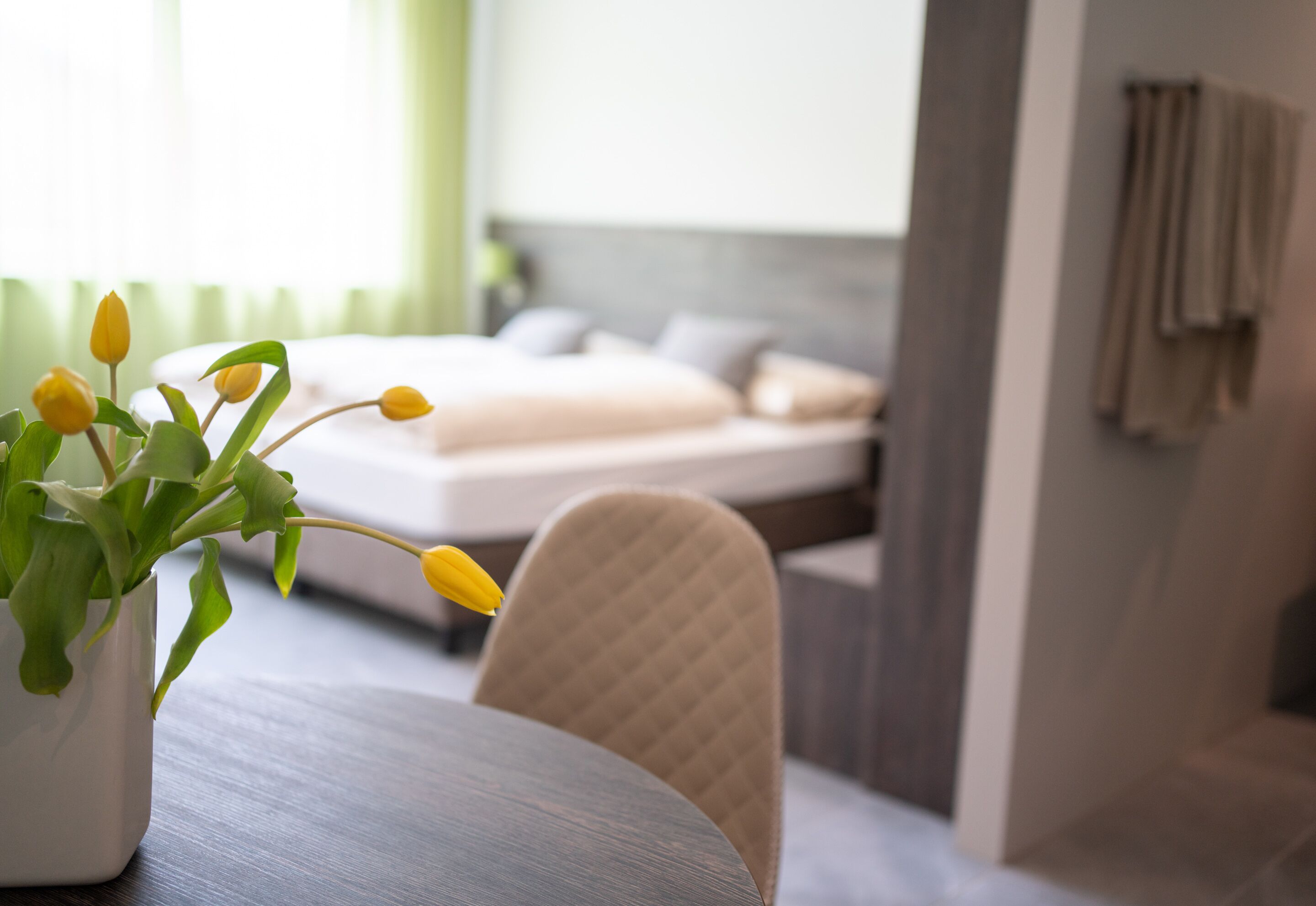 business triple room | 1 bedroom, in-room safe, desk, laptop workspace