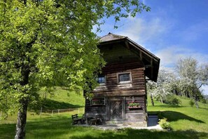 Cabin tiện nghi đơn giản (Hütte zum Badeteich) | Trang trí khác biệt, trang bị nội thất với thiết kế riêng biệt