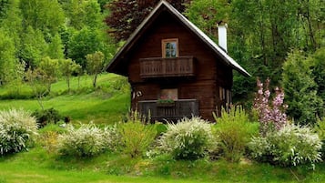 Comfort-Ferienhütte (Hütte zum Badeteich) | Individuell dekoriert, individuell eingerichtet, kostenloses WLAN