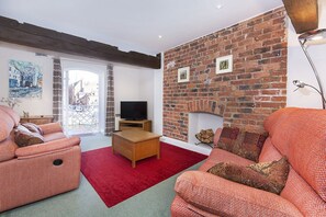 Living area - River View (York)