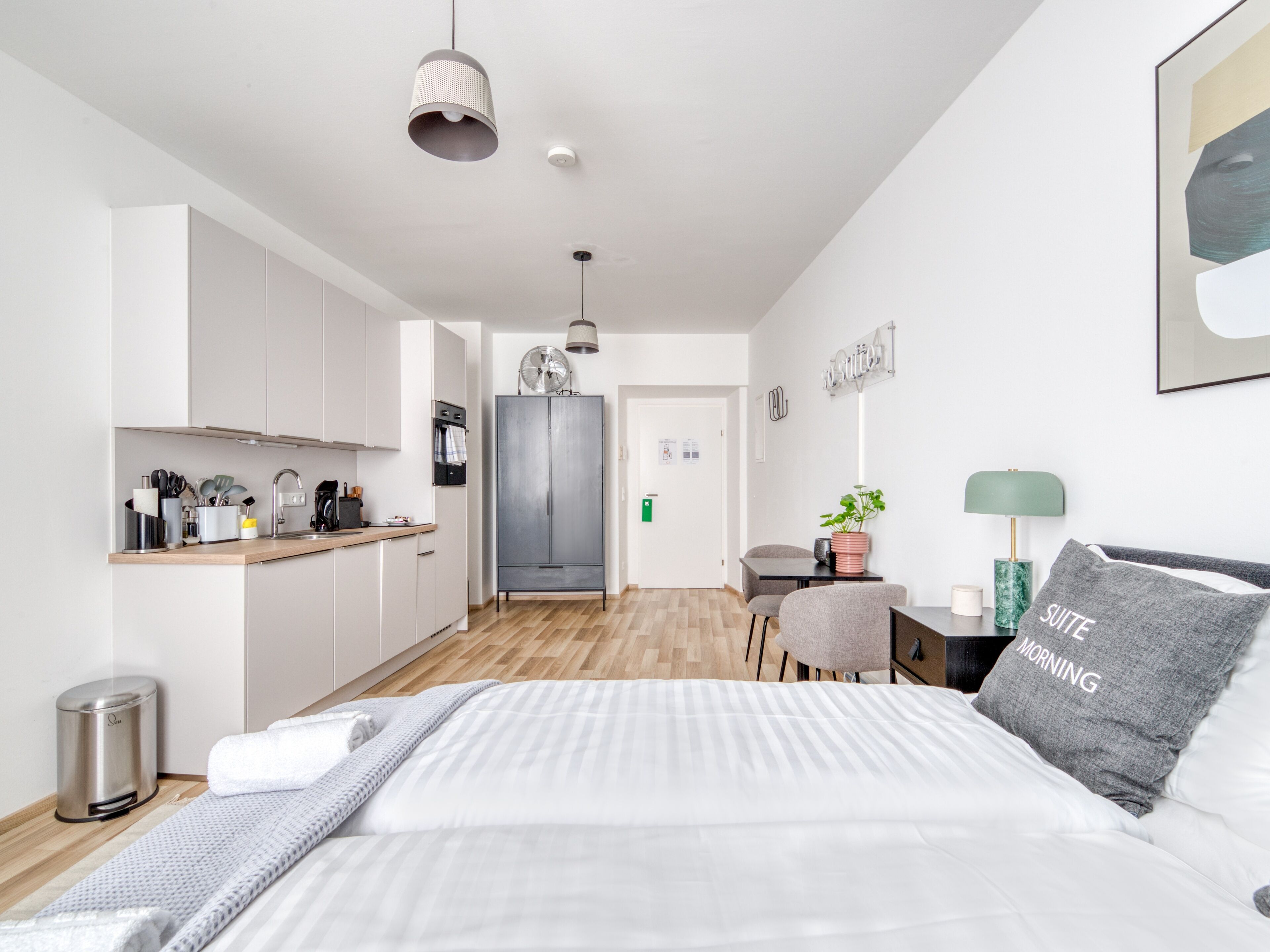 Suite L | Kostenloses WLAN, Bettwäsche