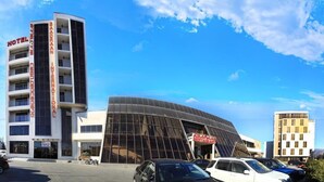 Front of property - HOTEL BAADRAAN INTERNATIONAL (Tbilisi)