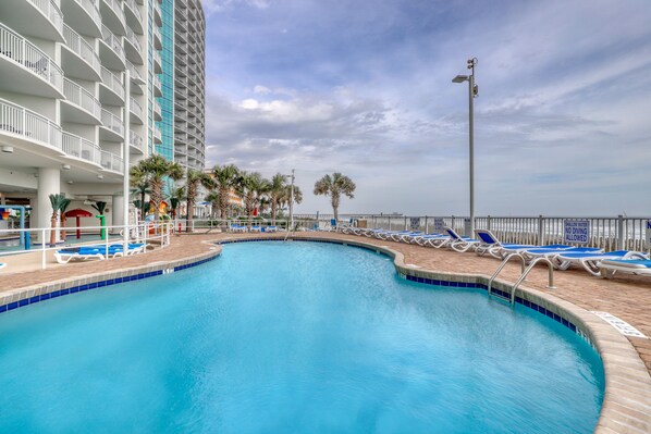 Piscine couverte, piscine chauffée