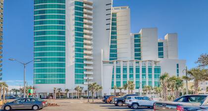 Upea ja valoisa huoneisto merinäköalalla, uima-allas ja kuntokeskus!