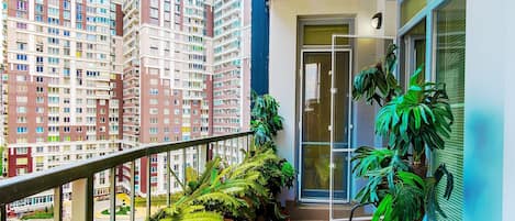 Appartement, 3 chambres | Balcon