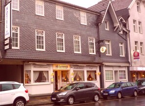 Front of property - Hotel Alt-Lennep (Remscheid)