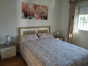 1 Schlafzimmer, Bügeleisen/Bügelbrett, kostenloses WLAN, Bettwäsche