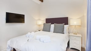 Apartamento, 2 habitaciones | 2 dormitorios, tabla de planchar con plancha, wifi gratis y ropa de cama