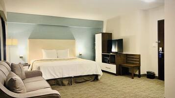 Standard Double Room | Premium bedding, pillowtop beds, iron/ironing board, free WiFi