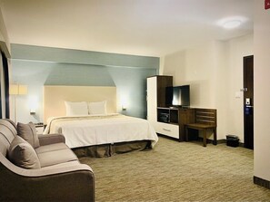 Standard Double Room | Premium bedding, pillowtop beds, iron/ironing board, free WiFi - Chandni Victoria (Mississauga)