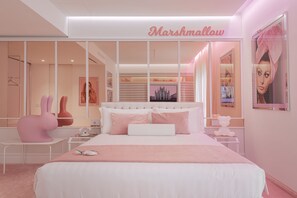 Premium bedding, down duvets, memory-foam beds, free minibar - ODSweet Duomo Milano Hotel (Milan)
