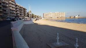 Beach nearby - Beautiful Chalet for your vacations (Torrevieja)