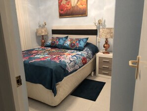 3 bedrooms, in-room safe, iron/ironing board, free WiFi - Beautiful Chalet for your vacations (Torrevieja)