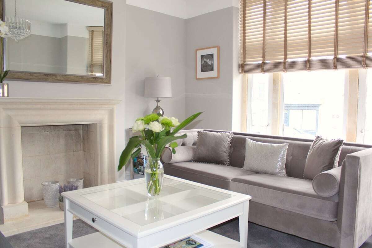 House, 4 Bedrooms (Sleeps 11) | Lounge