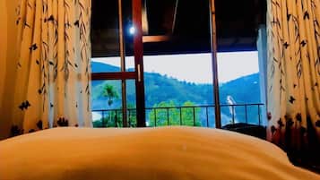 Standard Double Room | Desk, free WiFi