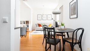 Apartment | In-room dining - WeHost Topeliuksenkatu 3b B 27 (Helsinki)